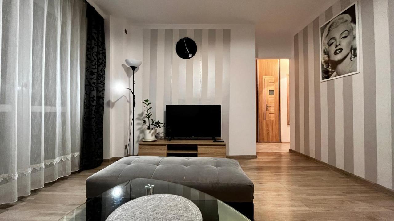 Charmig Apartment Cracovia Esterno foto